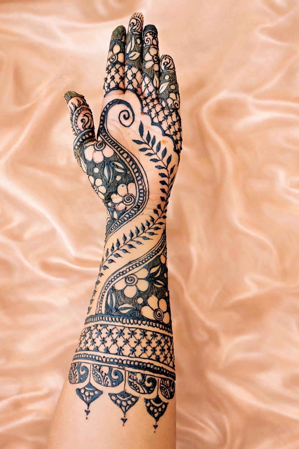 Artistic custom henna
